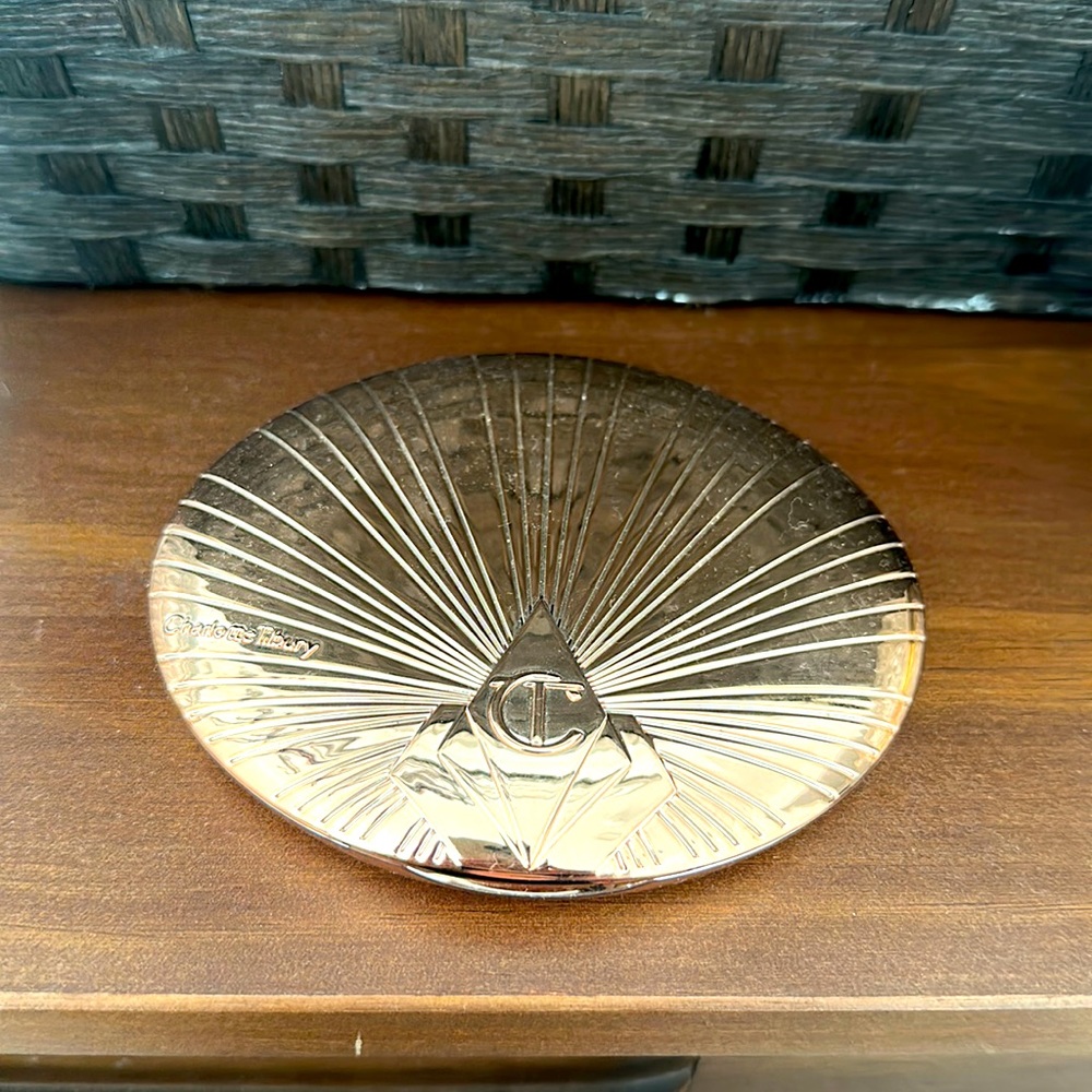 Charlotte Tilbury Airbrush Bronzer